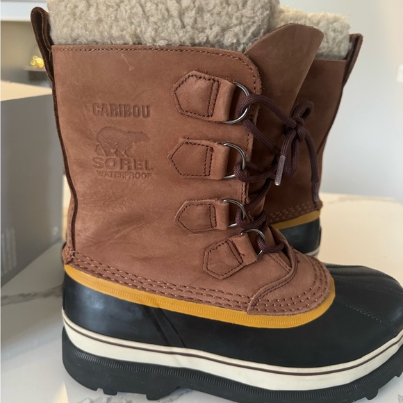 Sorel Caribou Waterproof Boots. Tan. Great condition. Only worn a few times. - Picture 9 of 10